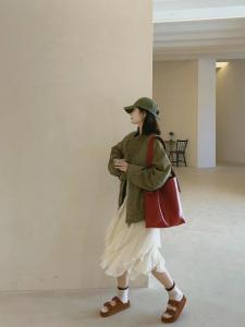 กระโปรงยาวปานกลางผ้าลูกไม้สีขาวเทาสไตล์ฝรั่งเศส กระโปรงทรงเอเอวสูง ฤดูใบไม้ผลิและฤดูใบไม้ร่วง กระโปรงผู้หญิง