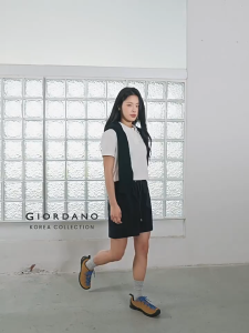 Giordano Korea Collection Womens Slim Fit Short Sleeve Polo 05315507