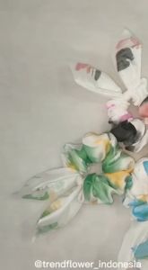 Scrunchie Bunny Tie Dye Ikat Rambut Anti Pusing Cepol Hijab Tie Dye