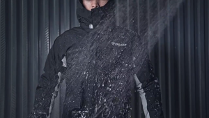 SG【READY STOCK】Reflective Cycling Raincoat with Detachable Hood and Adjustable TPU Fabric