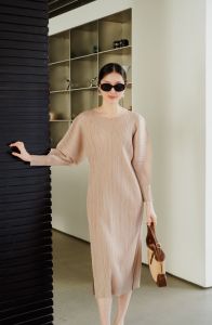 Miyake แขนฟรีไซส์คุณภาพชุดผู้หญิงแบบจับจีบของผู้หญิง #3291