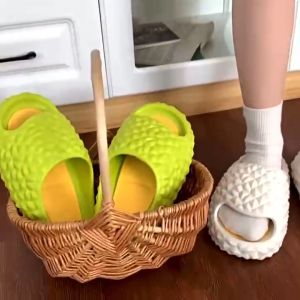 Midsummer รองเท้าแตะพื้นนุ่ม รองเท้าแตะลายทุเรียน รองเท้าแบบสวม พื้นยาง มีกันลื่น พื้นนุ่มใส่สบาย ราคารีย์ รุ่น #sy122