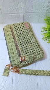 pouch hp rajutdompet hp rajut 3 ruang