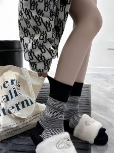 Retro Diamond Grid Double Needle Street Style Mid-Calf Socks Creative INS Ethnic Wind Covering Meat Stack Miu Girl Socks