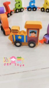 Todds & Kids Toys ของเล่นไม้เสริมพัฒนาการ ขบวนรถไฟตัวเลข 0-9