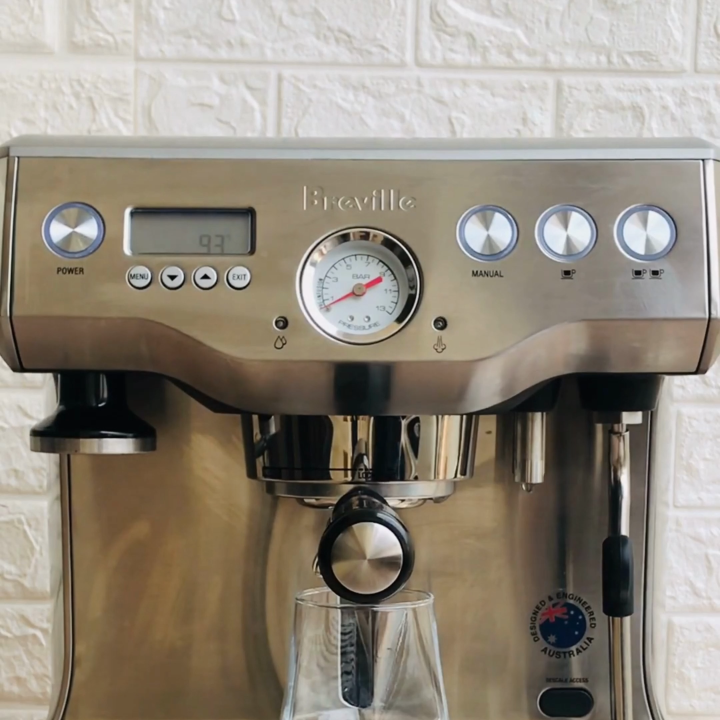 Breville Dual Boiler Coffee Maker, Espresso Machine The Barista's  Choice FREE Barista Kit Lazada PH