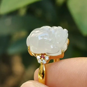 Finger Ring Size 15.5 mm Pixiu Cabochon Natural Type A Jadeite Jade set on 18k certificate weighs 2.96 grams measurement 12.9 * 9.3 * 7.7 mm (18kring39)