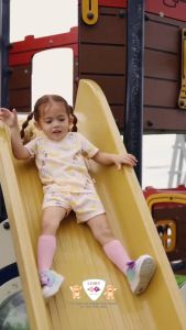 Libby Setelan Oblong Tipis Combi Mix - Rib Cotton Oblong Pendek Celana Panjang Motif SNI\\n\\n Apa Itu Libby Setelan Oblong Tipis Combi Mix?\\n\\nLibby Setelan Oblong Tipis Combi Mix adalah setelan oblong yang terdiri dari baju dan celana panjang yang diproduksi dengan kualitas tinggi. Terbuat dari bahan cotton rib yang tipis namun tidak transparan, setelan ini memberikan kenyamanan maksimal bagi anak-anak saat menggunakannya. Selain itu, bahan cotton rib yang breathable membuat sirkulasi udara terjaga di antara serat-serat kainnya, sehingga setelan ini lebih adem dibandingkan setelan lainnya.\\n\\n Spesifikasi Libby Setelan Oblong Tipis Combi Mix\\n\\nLibby Setelan Oblong Tipis Combi Mix tersedia dalam berbagai ukuran, mulai dari Baby/NB hingga L. Berikut adalah spesifikasinya:\\n\\n- Baby/NB === ld 24, pj 31 (5 - 7kg)\\n- S === ld 24, pj 34 (7 - 8kg)\\n- M === ld 26, pj 36 (8 - 9,5 kg)\\n- L === ld 27, pj 38 (9,5 -1 1 kg)\\n\\n Material & Kualitas Libby Setelan Oblong Tipis Combi Mix\\n\\nProduk Libby telah melalui proses uji kualitas yang ketat pada setiap tahap produksi, mulai dari pemilihan bahan awal, proses penjahitan, hingga QC (Quality Control) untuk barang jadi. Bahan cotton rib yang digunakan dalam setelan ini sangat lembut dan mudah menyerap keringat anak, sehingga membuat anak merasa nyaman saat menggunakannya.\\n\\n Mengapa Memilih Libby Setelan Oblong Tipis Combi Mix?\\n\\nAda beberapa alasan mengapa Anda harus memilih Libby Setelan Oblong Tipis Combi Mix sebagai pilihan setelan oblong untuk anak Anda.\\n\\n Kelebihan Libby Setelan Oblong Tipis Combi Mix\\n\\n1. Terbuat dari bahan cotton rib yang tipis namun tidak transparan, sehingga memberikan kenyamanan maksimal bagi anak-anak saat menggunakannya.\\n2. Bahan cotton rib yang breathable membuat sirkulasi udara terjaga di antara serat-serat kainnya, sehingga setelan ini lebih adem dibandingkan setelan lainnya.\\n3. Tersedia dalam berbagai ukuran, mulai dari Baby/NB hingga L, sehingga sesuai untuk anak-anak dengan berat badan yang berbeda-beda.\\n4. Melalui proses uji kualitas yang ketat pada setiap tahap produksi, mulai dari pemilihan bahan awal, proses penjahitan, hingga QC (Quality Control) untuk barang jadi.\\n\\n Keamanan & Uji Kualitas Libby Setelan Oblong Tipis Combi Mix\\n\\nProduk Libby telah melalui proses uji kualitas yang ketat pada setiap tahap produksi, mulai dari pemilihan bahan awal, proses penjahitan, hingga QC (Quality Control) untuk barang jadi. Selain itu, setelan ini juga telah memenuhi standar SNI (Standar Nasional Indonesia), sehingga aman dan nyaman untuk anak-anak.\\n\\n Dimana Saya Dapat Membeli Libby Setelan Oblong Tipis Combi Mix?\\n\\nLibby Setelan Oblong Tipis Combi Mix dapat dibeli secara online di Mirala Kids. Anda dapat memilih ukuran yang sesuai dengan berat badan anak Anda dan memesannya melalui website atau aplikasi Mirala Kids.\\n\\n Harga & Ukuran Libby Setelan Oblong Tipis Combi Mix\\n\\nLibby Setelan Oblong Tipis Combi Mix tersedia dalam berbagai ukuran, mulai dari Baby/NB hingga L. Harga setelan ini adalah 1 STEL (baju+celana).\\n\\n Pembelian Online di Mirala Kids\\n\\nAnda dapat membeli Libby Setelan Oblong Tipis Combi Mix secara online di Mirala Kids. Mirala Kids menyediakan berbagai pilihan metode pembayaran yang aman dan mudah, serta layanan pengiriman yang cepat dan terpercaya.\\n\\nHappy shopping!\n}