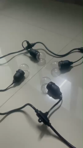 IWACHI หลอดปิงปอง(ใส) แสงสีวอร์มไวท์ 3W ขั้วE27