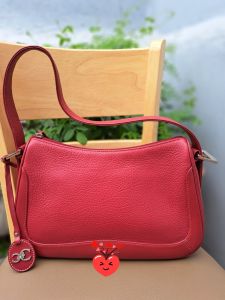 Hàng Si túi đeo vai da hiệu