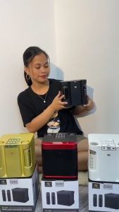 Wireless Bluetooth Dual Microphone Karaoke Speaker Outdoor Family KTV Stereo Mic