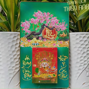 Lịch 2025 Hoa Đào Kích thước: 34x60cm bọc viền vàng kèm bloc 14.5x20.5cm (HĐ)