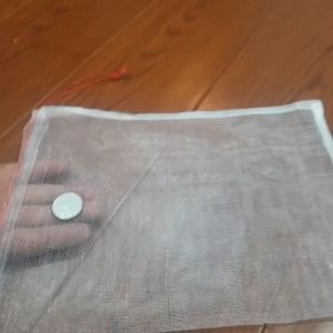 Jaring Buah Brongsong Kelengkeng Pembungkus Buah Di Pohon Anti Serangga 25*35cm