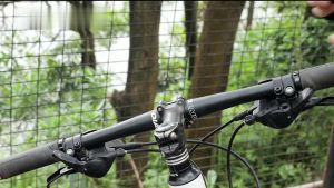 Holder HP Setang Sepeda Motor Gunung Kuat Smartphone Bike Universal Bicycle