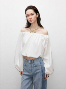 ONLY | Off-shoulder Floral Hem Loose Short Long-sleeve Blouse