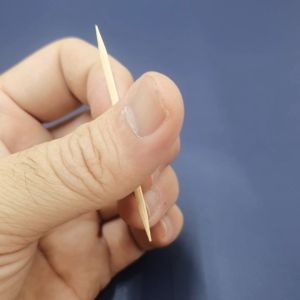 tusuk gigi import bahan bambu premium tusuk buah/tusuk rujak/pembersih gigi/dongkrak gigi / kemasan plastik mika isi +-250 pcs