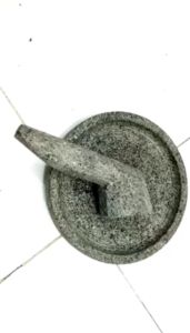 COBEK BATU / LEMPER BATU ASLI BATU 20 CM PLUS ULEKAN / PENGHALUS NYA