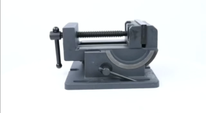 90 Degree Tilting Angle Vise Cast Steel Material With Hardened Screw Rod Fine Grinding Guide Rail