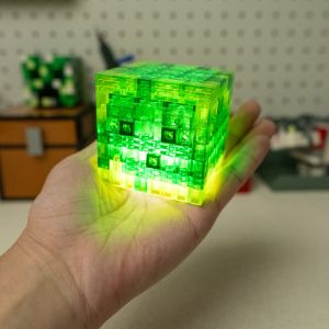 Vibration-Activated Pixel Slime Building Block Night Light Motion Sensor Tap Light Transparent Green Cube Atmosphere Desk Lamp MOC DIY Construction Toy Gift for Kids & Gamer Room Decor