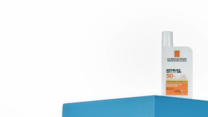 La Roche-Posay Anthelios UVMUNE 400 Oil Control FLUID SPF 50+ (50ml) -Broad spectrum and very high protection (UVA UVB)