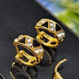 ANTING JEPIT WANITA SEGITIGA MUTIARA ANTI GATAL ANTI LUNTUR TIDAK BERKARAT