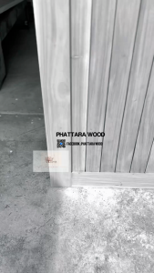 ประตูไม้เนื้อแข็ง สไตล์โมเดิร์น ทึบลูกฟักตั้ง ร่องยู ช่องกระจกกลม