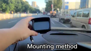 Hiển thị tốc độ kính chắn gió ô tô Ổ cắm USB định vị GPS trên ô tô Đồng hồ tốc độ kỹ thuật số HUD KM/H GPS có đèn LED