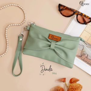 POUCH SHAKILA BY BIRUTSABITA Pouch Fashionable muat hp/meka up bahan chocoly