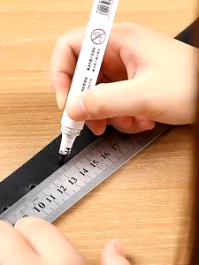 Hole puncher Leather Hole Revolving Punch Pliers 6 Hole Sizes Rotary Belt Puncher Multi Hole Sizes Maker Tool