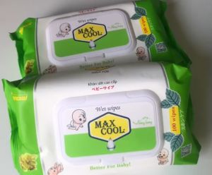 1 gói khăn ướt cao cấp Max Cool 100 tờ - Hồng có hương Xanh lá không hương