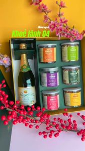 Hộp quà Khoẻ Lành 04 GREEN FOOD - Hộp quà đồ ăn vặt và nước trái cây Quà tặng sang trọng cho đối tác người thân