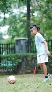 Pure Kids Deodorant Roll On Penghilang Bau Badan Anak Sporty / Happy Melon / Energetic Pineapple