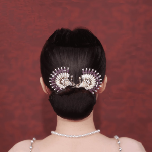 เครื่องประดับผมดอกไม้สีฟ้า ทรงหัวเข็มขัดผ้าไหม ทรงหัวเข็มขัดแบบใหม่ 2024 สำหรับผู้หญิงที่ไม่ชอบทำผม เครื่องประดับผมสไตล์หวานๆ