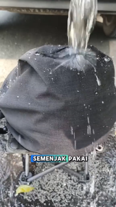 Tas Cover Helm Anti Air Waterproof Praktis Aman Warna Hitam Pelindung Semua Jenis Helem