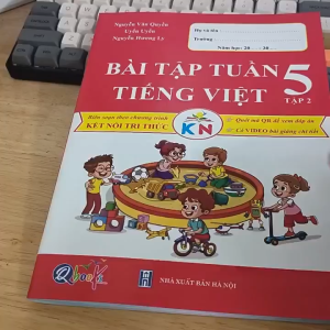 Sách - Bài Tập Tuần - Tiếng Việt Lớp 5 - Tập 2 - Kết Nối (Qbooks)