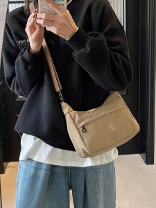 กระเป๋าสะพายข้างผู้หญิงแบบลำลอง ความจุขนาดใหญ่ กระเป๋าสะพายข้างแบบสะพายไหล่เดียวสไตล์เกาหลี กระเป๋าสะพายข้างแบบอเนกประสงค์สำหรับนักเรียน