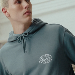 DICKIES MENS GRAPHIC HOODIE - BLACK เสื้อแขนยาว เสื้อฮู้ด ผู้ชาย