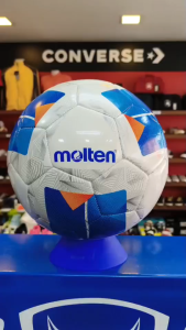 ลูกฟุตบอล มอลเท่น ลิขสิทธิ์แท้ MOLTEN เบอร์ 4 รหัส F4N2000 สีขาว/ฟ้าส้ม