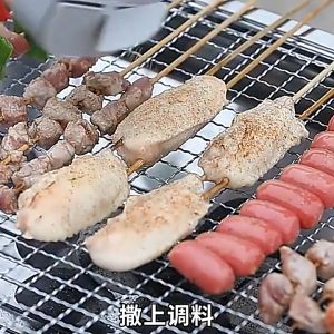 Clear Seasoning Rack Spice Pots - 4in1 Kitchen Seasoning Dispenser Box Storage Container Condiment Jars Four Grids Spice Storage Container Multi Use Condiment Box