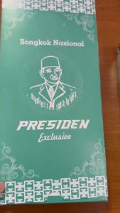Ecer Kodian Box Kemasan Songkok Hijau Tosca Merk Presiden Ukuran 29x45x14 Tebal 310gsm