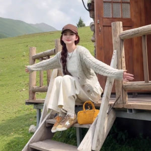 Trendy Long Sleeve Knitted Cardigan Womens Loose Fit Spring Autumn Korean Style Outerwear V-Neck Button up Casual Fashion