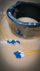 สาย ไฟเบอร์ ออฟ ติก สำเร็จรูป พร้อมเข้าหัว LC/UPC แบบมีสลิง FIBER OPTIC 4CORE ความยาว 50M/100M.200M.