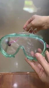 Kính chống hóa chất Blue Eagle SG154