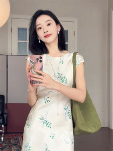 Elegant Chinese Style Slim Fit Dress Unique Design Beautiful French Long Dress High Waist A-Line Skirt Spring Collection