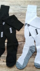 ถุงเท้าฟุตบอล แบบยาว-ไม่มีกันลื่น Victory รุ่น Standard Calf Cramp รหัส V821 / V820