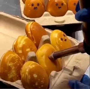 12 ชิ้น เครื่องทำวาฟเฟิลรูปไข่ กำลังทำขนมไข่ พร้อมส่งคค ไฟฟ้า