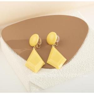 Yellow Diamond Geometric Mosquito Coil Tray Clip-On Earrings Retro Hong Kong Style Fashion Jewelry No Piercing Required