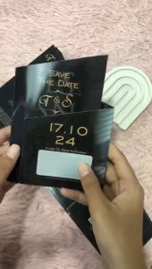 Undangan Pernikahan Asimetris Premium Vintage: Pesona Unik & Berkualitas Tinggi