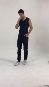 NS ผู้ชายผ้าไหมน้ำแข็งไม่มีรอยต่อเสื้อกั๊กผ้าฝ้ายฤดูร้อนกว้างไหล่คอวีแขนกุดเสื้อยืดสลิมฟิต เสื้อกล้ามผู้ชาย เสื้อยืดผู้ชาย เสื้อแขนกุด เสื้อแขนกุดชาย คอวี คอกลม พร้อมส่ง ระบายอากาศ ผ้าลื่น บางเบา ใส่ทำงาน เที่ยว ออกกำลังกาย ยืดหยุ่นได้เยอะ ตัดได้ ไซส์ L-5