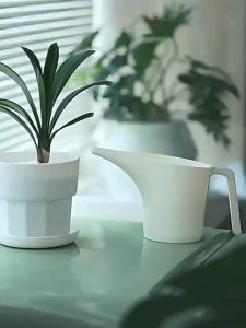 1pc Long Spout Watering Can - Ergonomic HandlePlant Watering Tool For Garden And Outdoor UsePointed Nozzle Pot【SMQ】